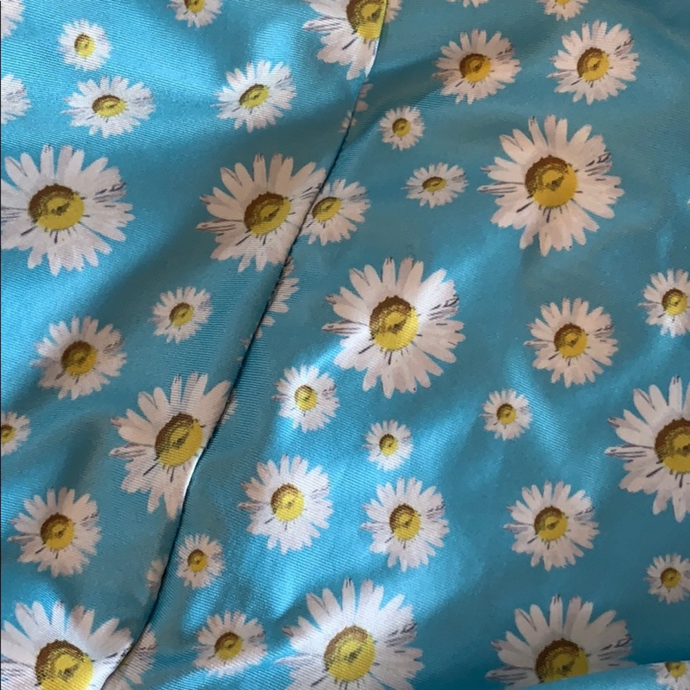 One Above Another Daisy Dress - Picture 8 of 8